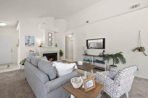 1735 Avenida De Suenos, Oceanside, CA 92056 photo 6