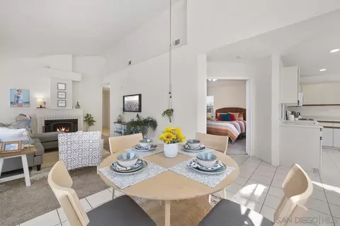 1735 Avenida De Suenos, Oceanside, CA 92056 photo 7