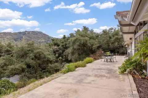 3161 Gird Rd, Fallbrook, CA 92028 photo 4