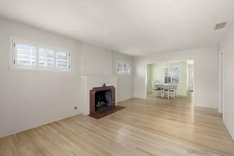 5532 Bellevue, La Jolla, CA 92037 photo 4