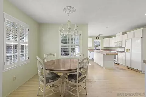 5532 Bellevue, La Jolla, CA 92037 photo 8