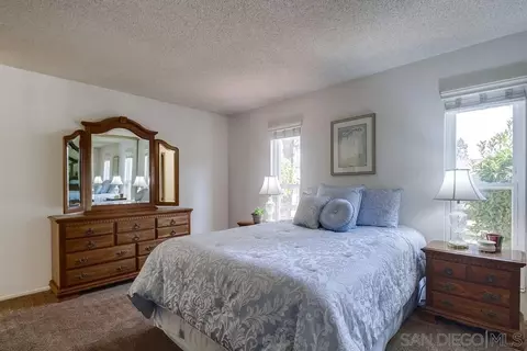 Bedroom - 10061 Nuerto Ln, Spring Valley, CA 91977 photo 1 of 4