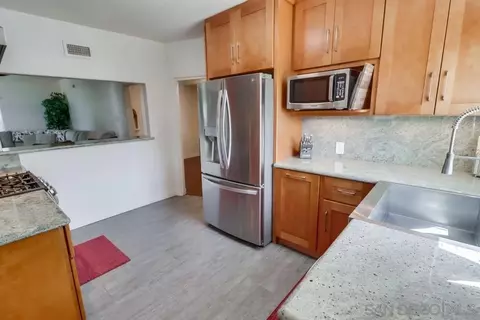 Kitchen - 725 Ramona Ave, Spring Valley, CA 91977 photo 4 of 5