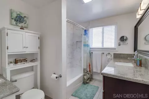 Bath - 725 Ramona Ave, Spring Valley, CA 91977 photo 3 of 5