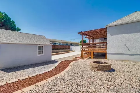 Exterior - 725 Ramona Ave, Spring Valley, CA 91977 photo 14 of 17