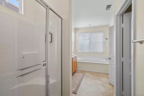 Bath - 9553 Milden St, La Mesa, CA 91942 photo 2 of 4