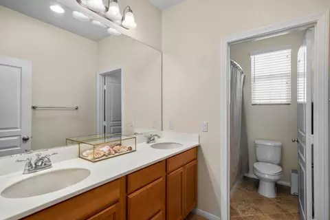 Bath - 9553 Milden St, La Mesa, CA 91942 photo 3 of 4