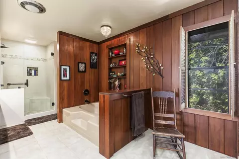 Bath - 4537 Panorama Dr, La Mesa, CA 91941 photo 1 of 9