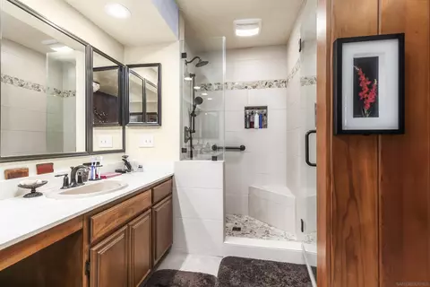 Bath - 4537 Panorama Dr, La Mesa, CA 91941 photo 5 of 9