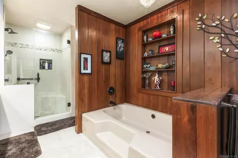 Bath - 4537 Panorama Dr, La Mesa, CA 91941 photo 4 of 9