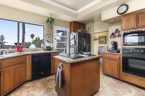 Kitchen - 4537 Panorama Dr, La Mesa, CA 91941 photo 2 of 5