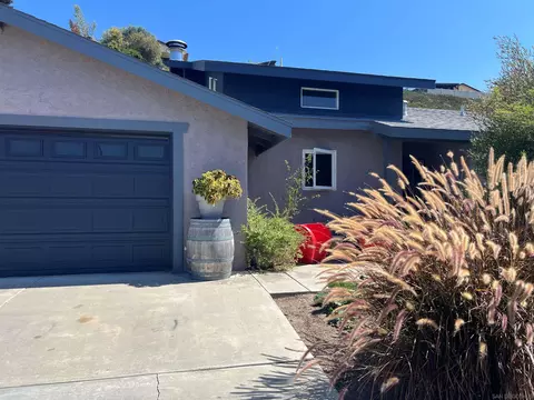 1519 Angelus Ave, Lemon Grove, CA 91945