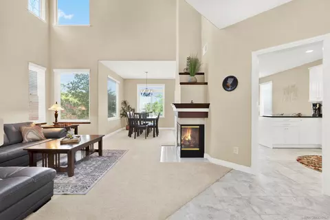2496 Starlight Gln, Escondido, CA 92026 photo 4