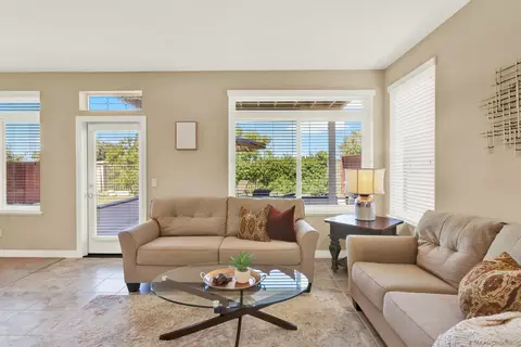 2496 Starlight Gln, Escondido, CA 92026 photo 6