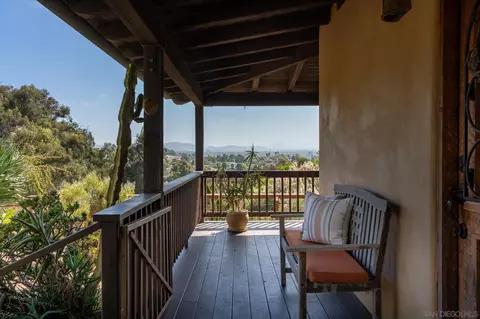 1243 Crest Dr, Encinitas, CA 92024 photo 29