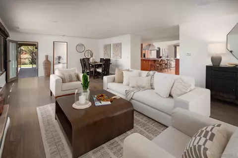 1243 Crest Dr, Encinitas, CA 92024 photo 4
