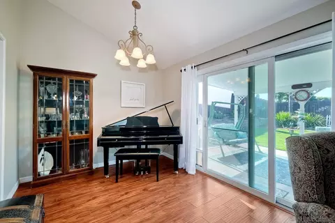 10255 Princess Marcie Dr, Santee, CA 92071 photo 7