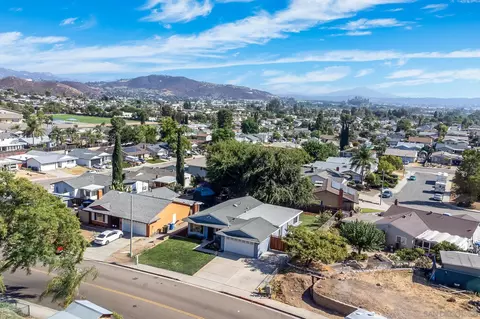 10205 Woodglen Vista Dr, Santee, CA 92071 photo 2