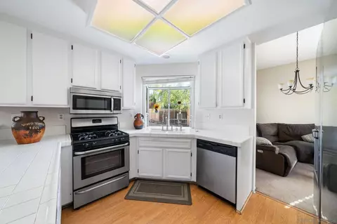 29651 Ramsey Ct, Temecula, CA 92591 photo 9