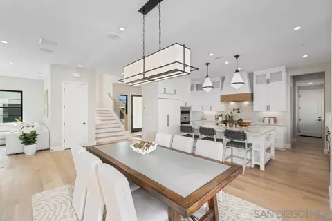 Dining - 2916 Highland Dr, Carlsbad, CA 92008 photo 2 of 4