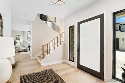 Entry Way - 2916 Highland Dr, Carlsbad, CA 92008 photo 1 of 2