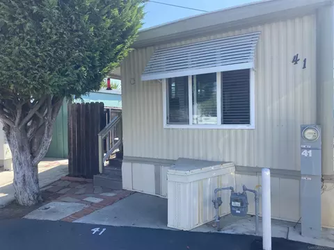 900 N Cleveland St #41, Oceanside, CA 92054