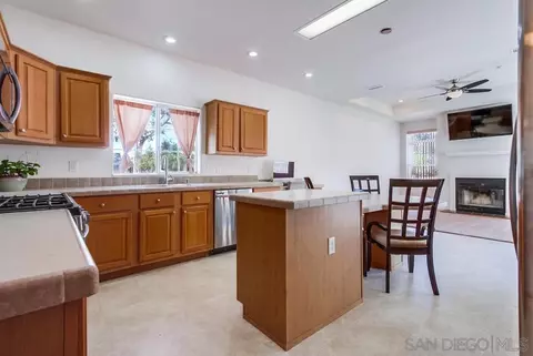 Kitchen - 17834 Highway 67, Ramona, CA 92065 photo 5 of 6