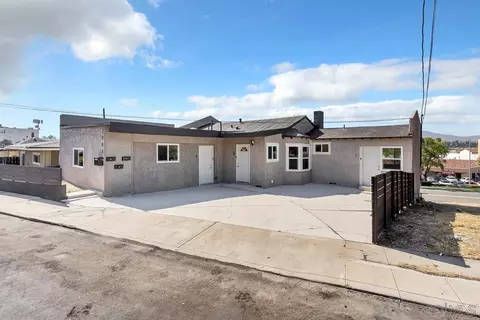 Exterior - 7901 Hillside Dr, La Mesa, CA 91942 photo 2 of 7