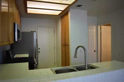 Kitchen - 29477 Cara Way, Temecula, CA 92591 photo 2 of 2