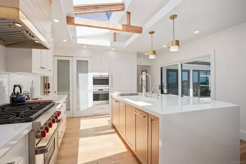 Kitchen - 971 Skylark Dr, La Jolla, CA 92037 photo 3 of 6