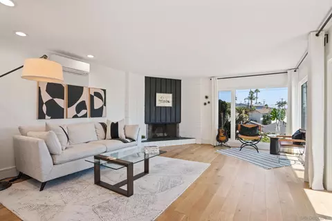 Living - 971 Skylark Dr, La Jolla, CA 92037 photo 1 of 3