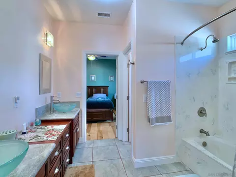 Bath - 3083 Sebastian Dr, Alpine, CA 91901 photo 4 of 5