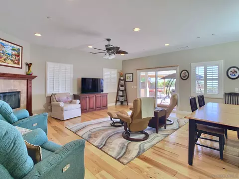 Living - 3083 Sebastian Dr, Alpine, CA 91901 photo 3 of 4