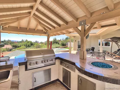 Kitchen - 3083 Sebastian Dr, Alpine, CA 91901 photo 1 of 8