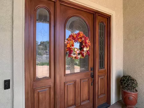 Entry Way - 3083 Sebastian Dr, Alpine, CA 91901 photo 2 of 6
