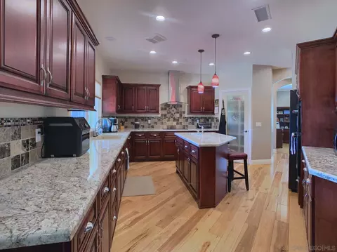 Kitchen - 3083 Sebastian Dr, Alpine, CA 91901 photo 8 of 8