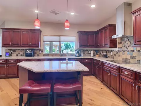 Kitchen - 3083 Sebastian Dr, Alpine, CA 91901 photo 6 of 8