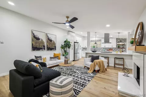 Living - 12460 Vaughan Rd, Poway, CA 92064 photo 2 of 3