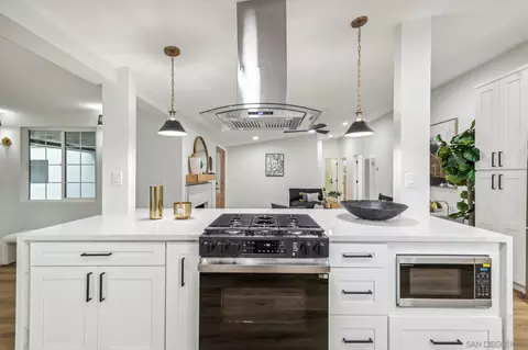 Kitchen - 12460 Vaughan Rd, Poway, CA 92064 photo 11 of 11
