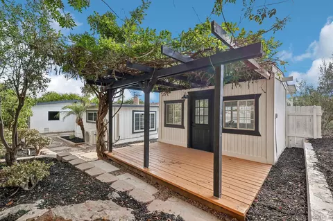 Exterior - 12460 Vaughan Rd, Poway, CA 92064 photo 7 of 21