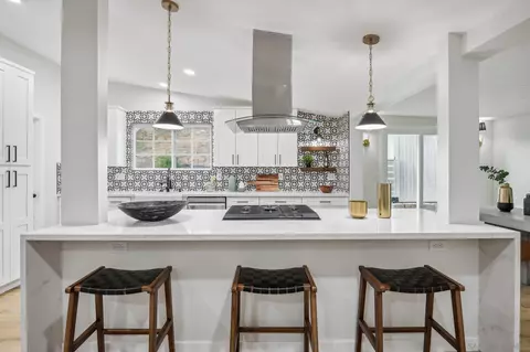 Kitchen - 12460 Vaughan Rd, Poway, CA 92064 photo 9 of 11