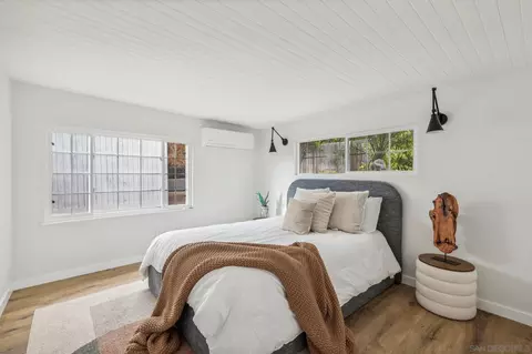 Bedroom - 12460 Vaughan Rd, Poway, CA 92064 photo 1 of 13