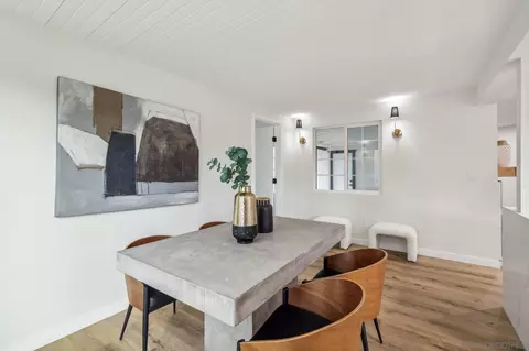 Dining - 12460 Vaughan Rd, Poway, CA 92064 photo 3 of 4