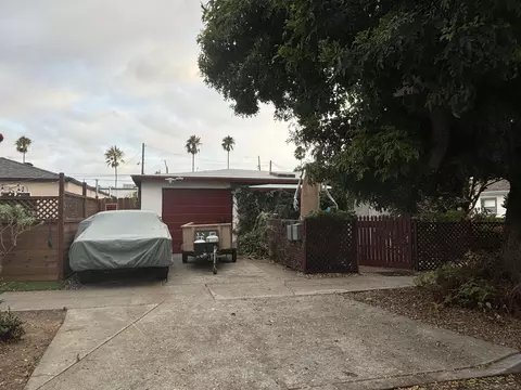 1345-47 Hornblend St, San Diego, CA 92109
