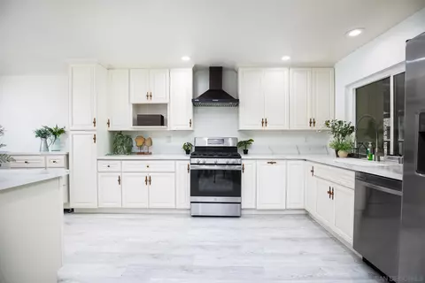 2051 Golden Circle Dr, Escondido, CA 92026 photo 15