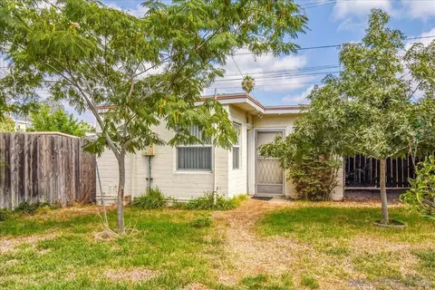 Exterior - 4051 Charles St, La Mesa, CA 91941 photo 3 of 5