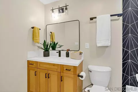 Bath - 2599 Katherine St, El Cajon, CA 92020 photo 2 of 2