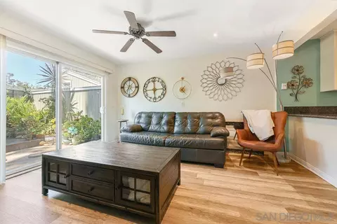 9718 Aviary Dr, San Diego, CA 92131
