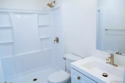 Bath - 1811 E Grand Ave #112, Escondido, CA 92027 photo 2 of 2
