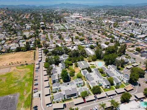 View/Area - 1811 E Grand Ave #112, Escondido, CA 92027 photo 2 of 2